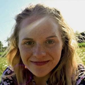 Meet your Posher, Caroline